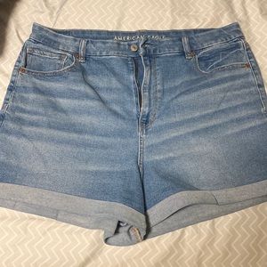 AE stretch mom short